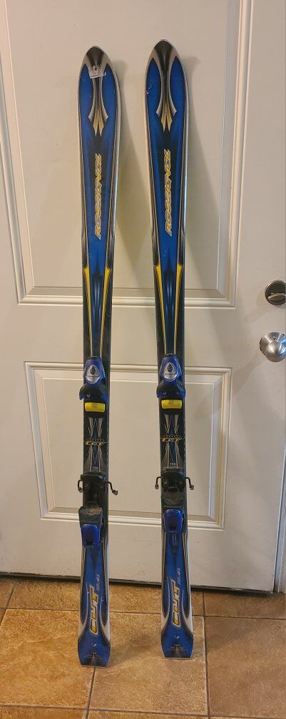 160cm skis (boots available too)