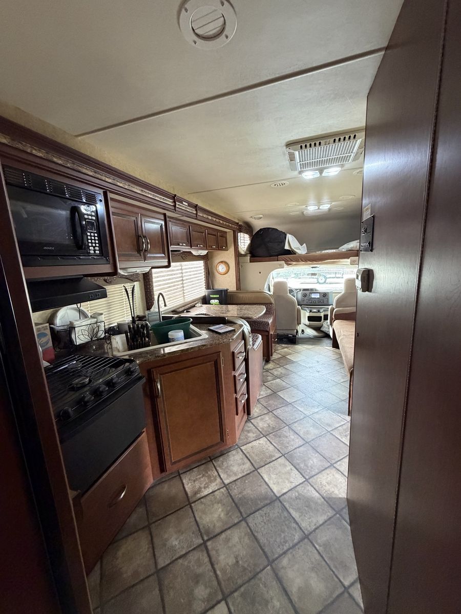 Main image 8