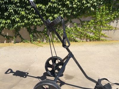 JEF World of Golf ️ black two-wheeled golf push cart