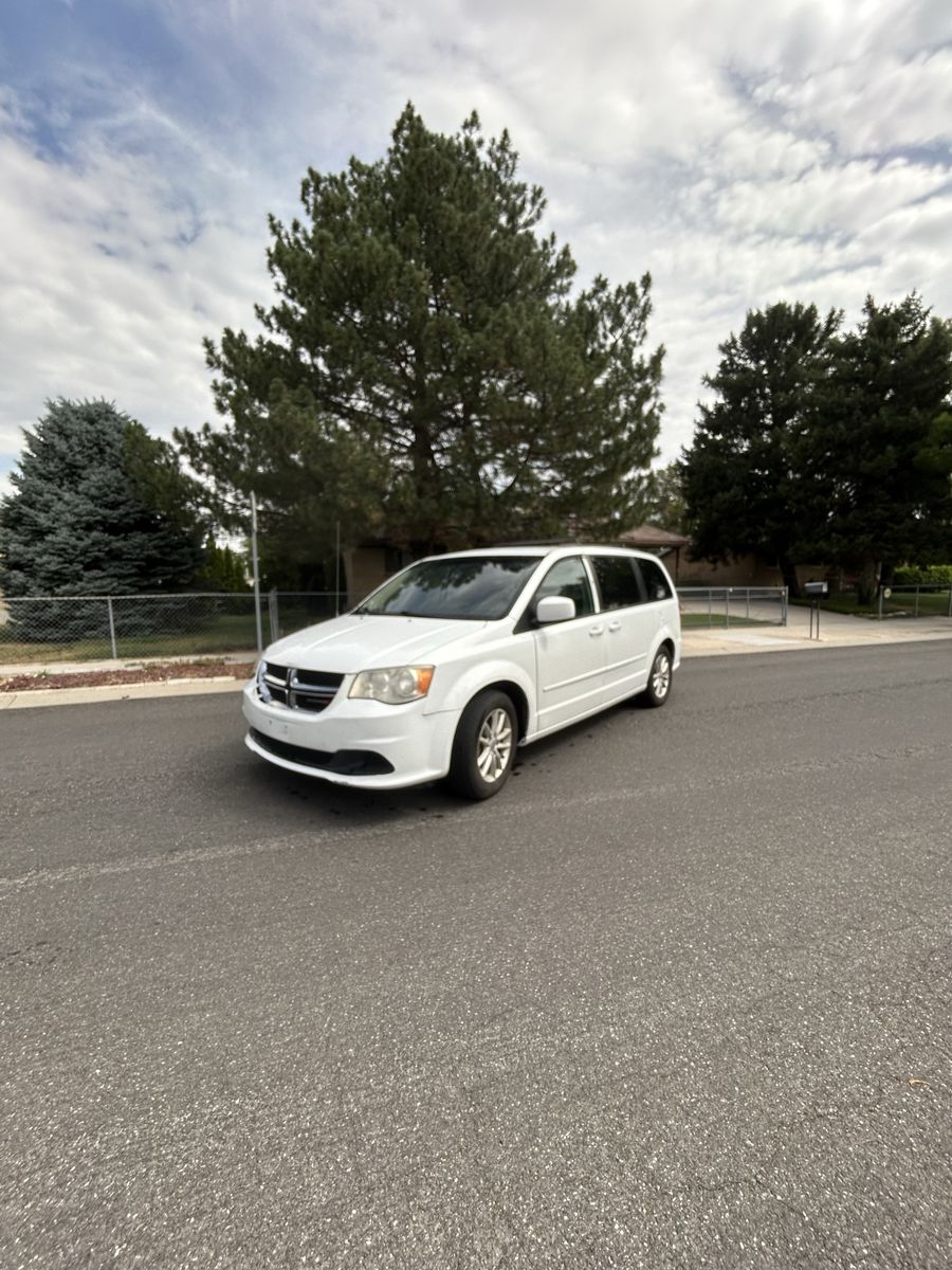 2014 Dodge Grand Caravan SXT Anniversary Edition