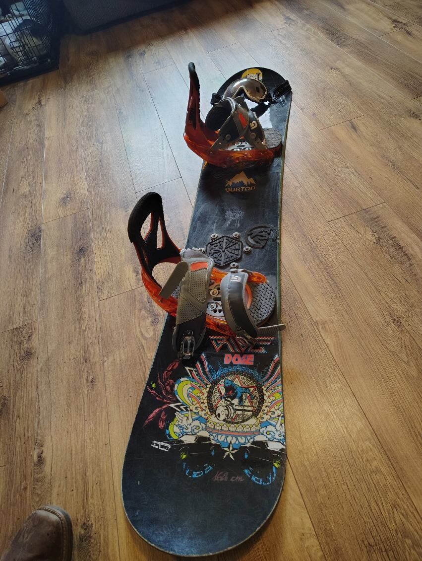 Complete Burton snowboard