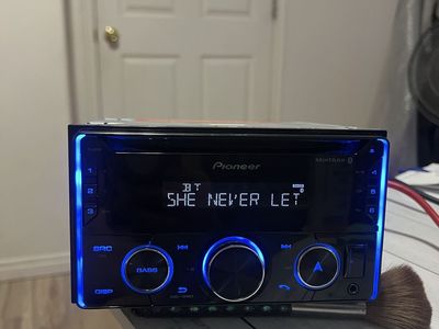Pioneer Stereo bass BLUETOOTH FM USB aux outputs