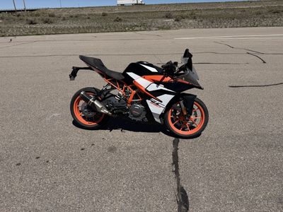 2017 KTM RC390