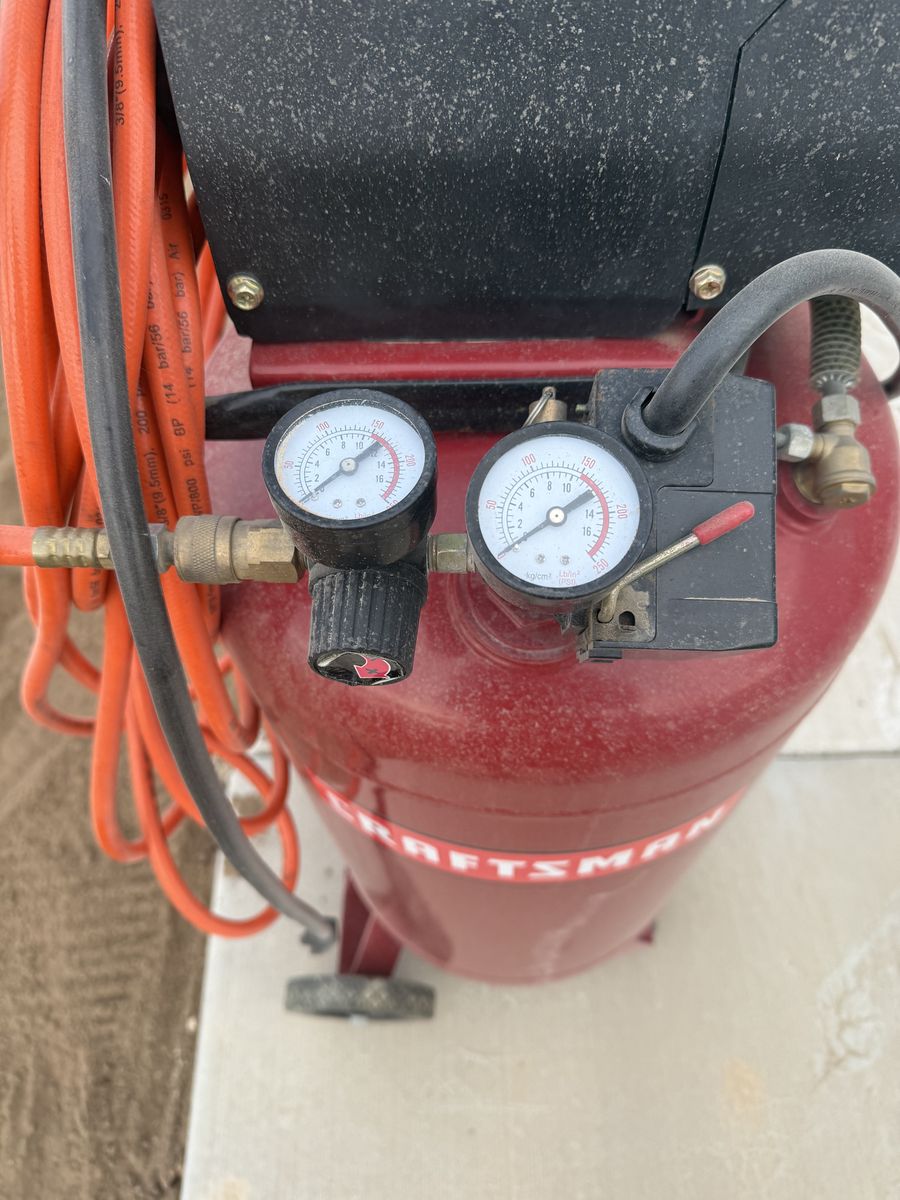 Craftsman 26 Gallon 150 PSI Air Compressor
