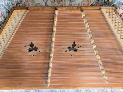 Hammered Dulcimer by Joyful Strings model T-51