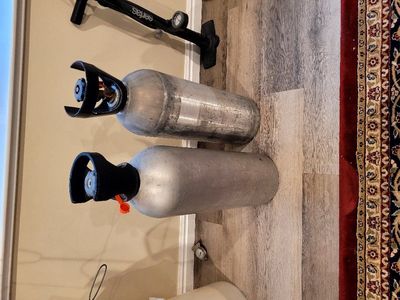 CO2 cylinder 10 lbs needs recertification