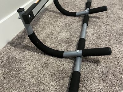 Pull-Up Bar