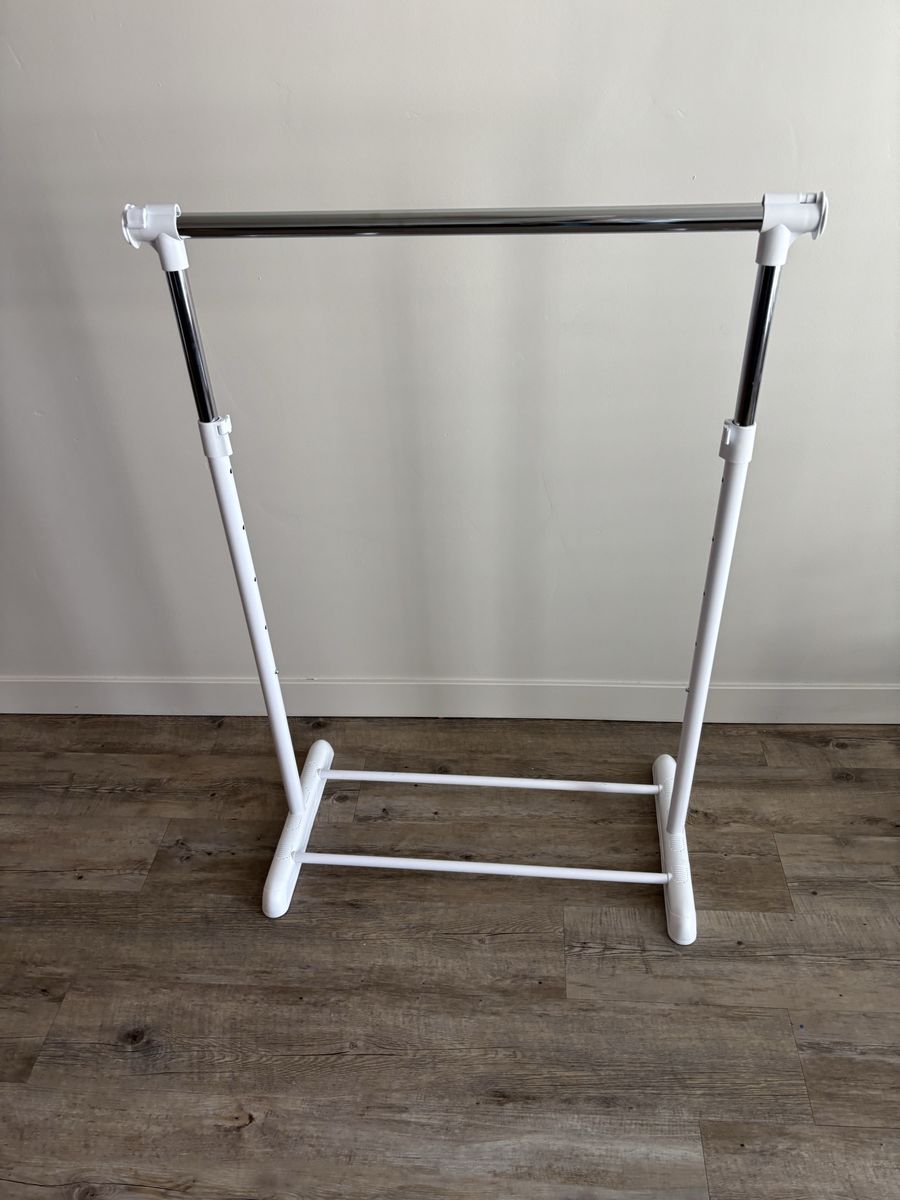 Adjustable Freestanding Garment Rack / Clothes Rack