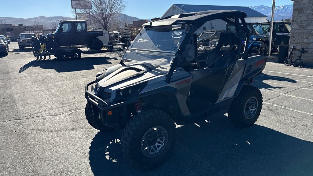 2017 Can-Am® Commander™ 800R