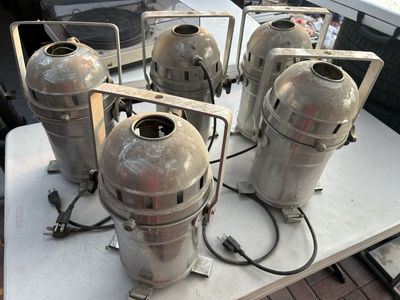 5 Stage DJ Stage Lights PAR56 Style par cans, all tested and work, bulbs are included.