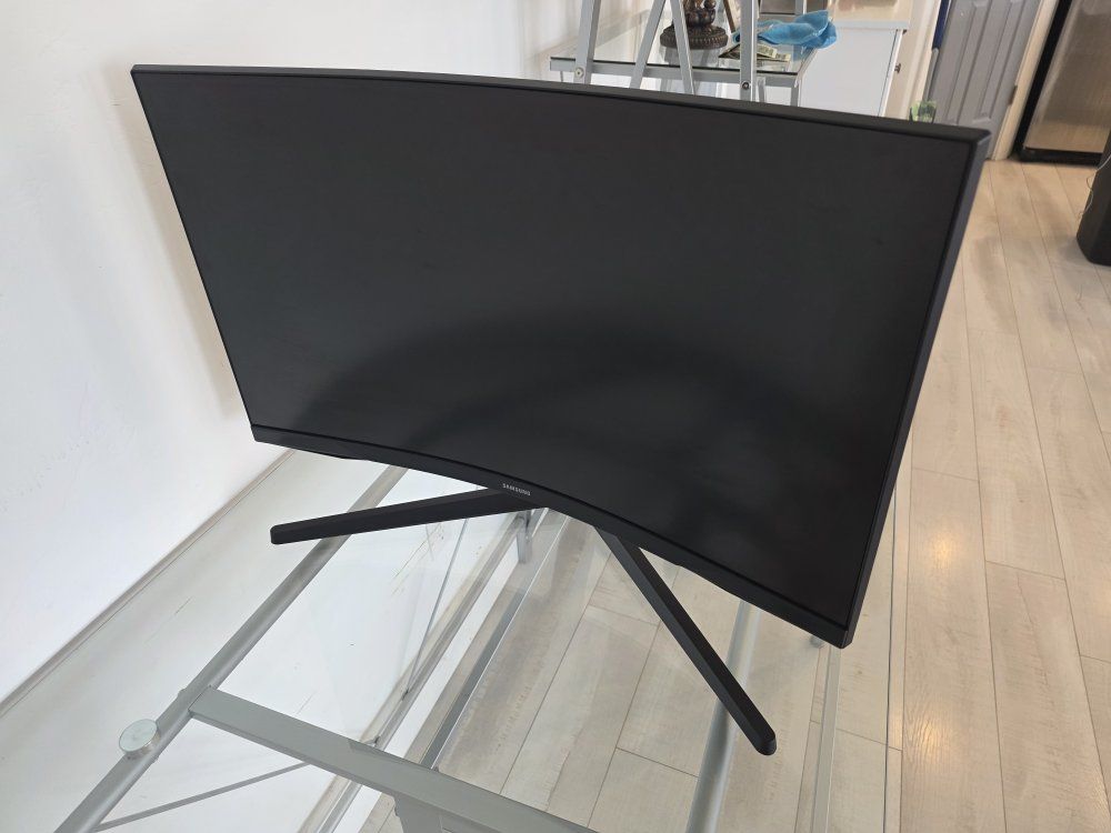 Samsung Odyssey C27G54T 27" QHD 144Hz Curved Gaming Monitor