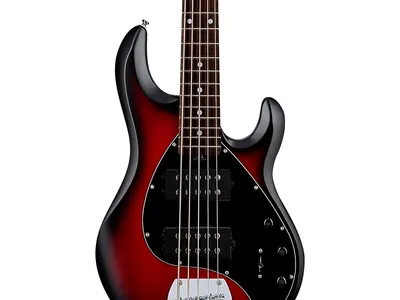 Stingray Electric Bass 5hh Red - USED