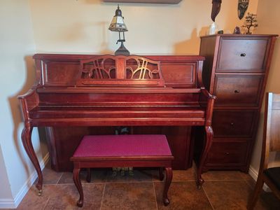 Beautiful Cherry Samick Deluxe Studio Piano + Benc