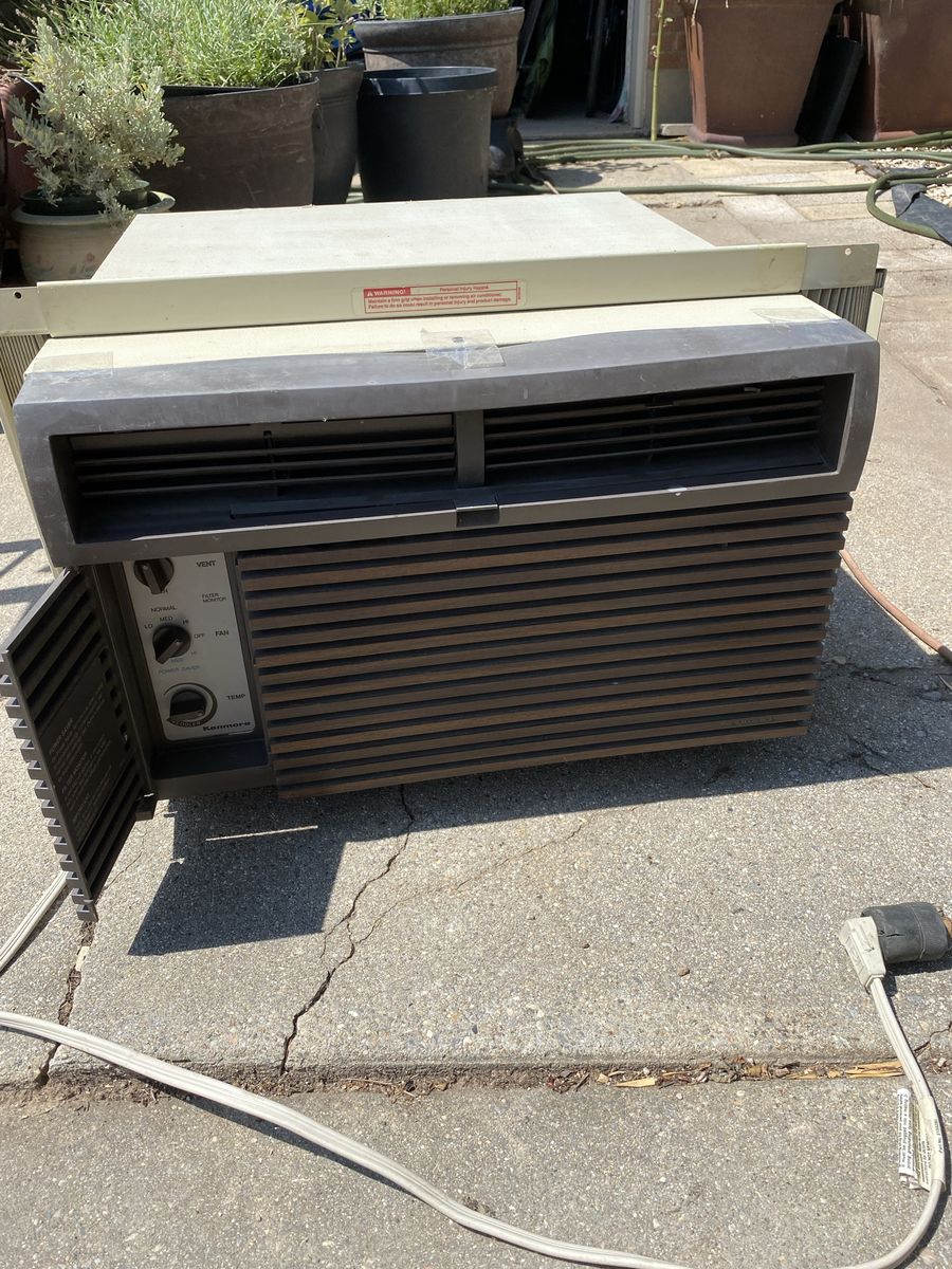Kenmore Window Air Conditioner Unit (24" W x 24" D x 14" H)