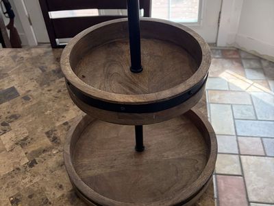 Two tier lazy Susan
