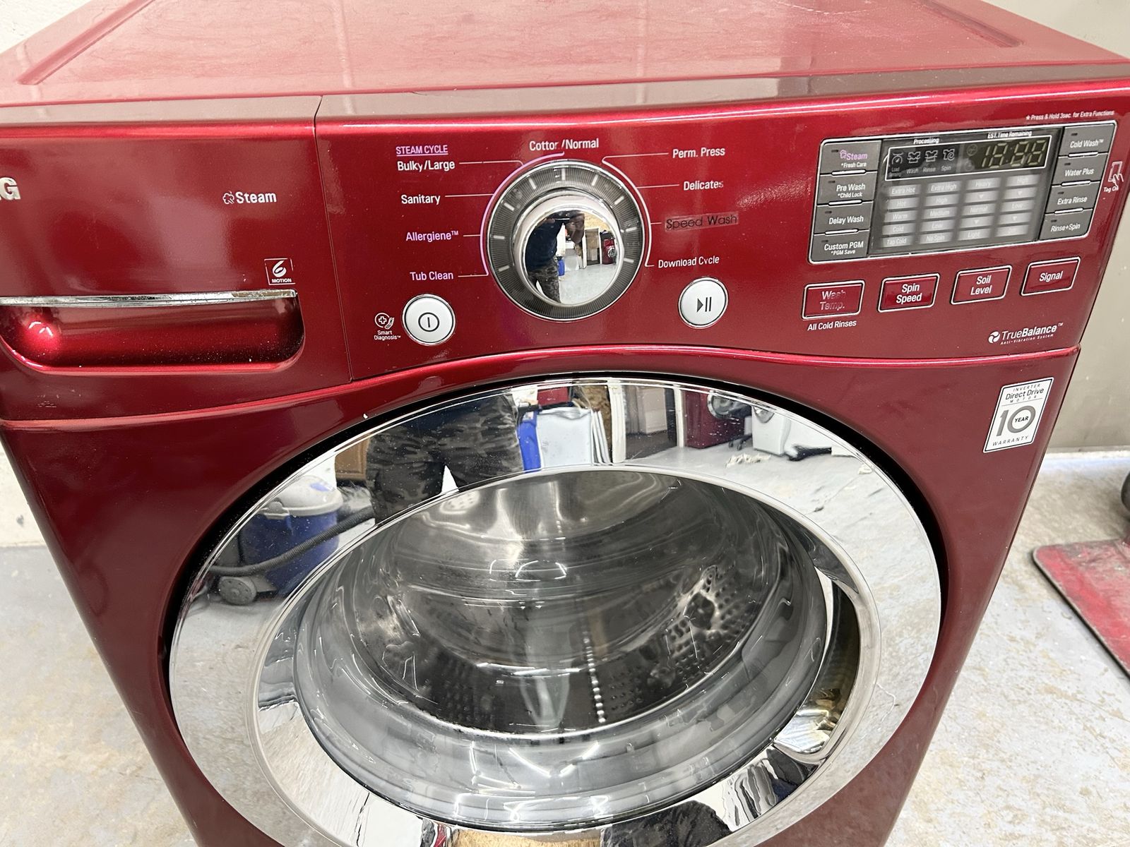 Main image 4