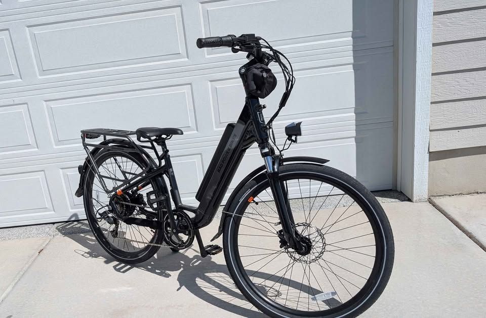 Almost New RadCity5 PLUS e-Bike 750 Watt Class 2 City Commuter Less Than 50 Miles