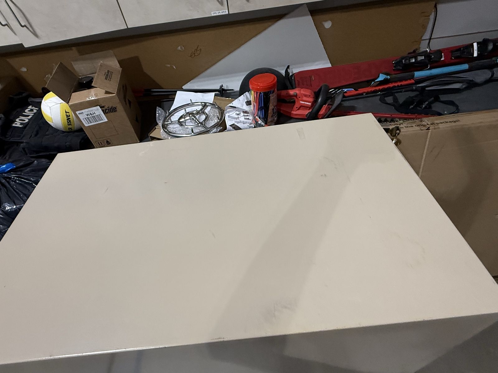 Main image 3