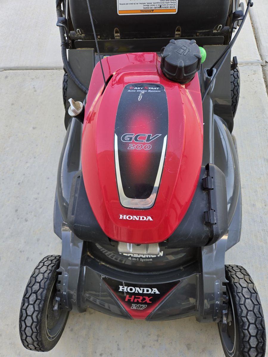 Honda HRX217 Mower for sale
