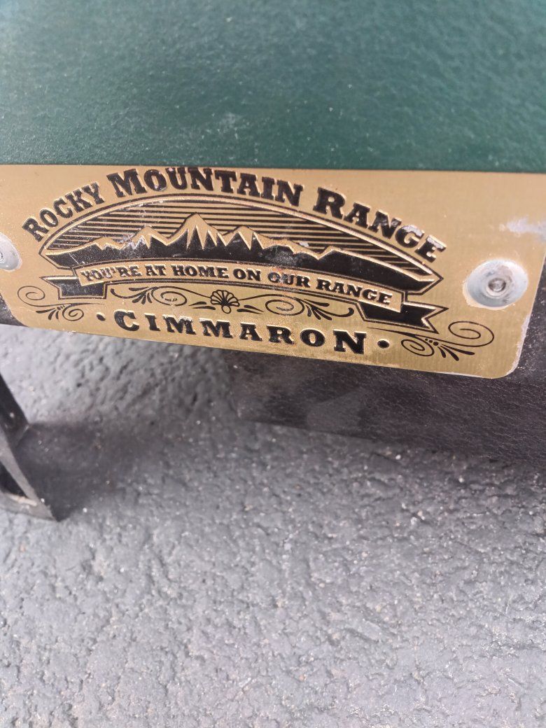 Cimmaron Rocky Mountain Range Propane Grill Nice!