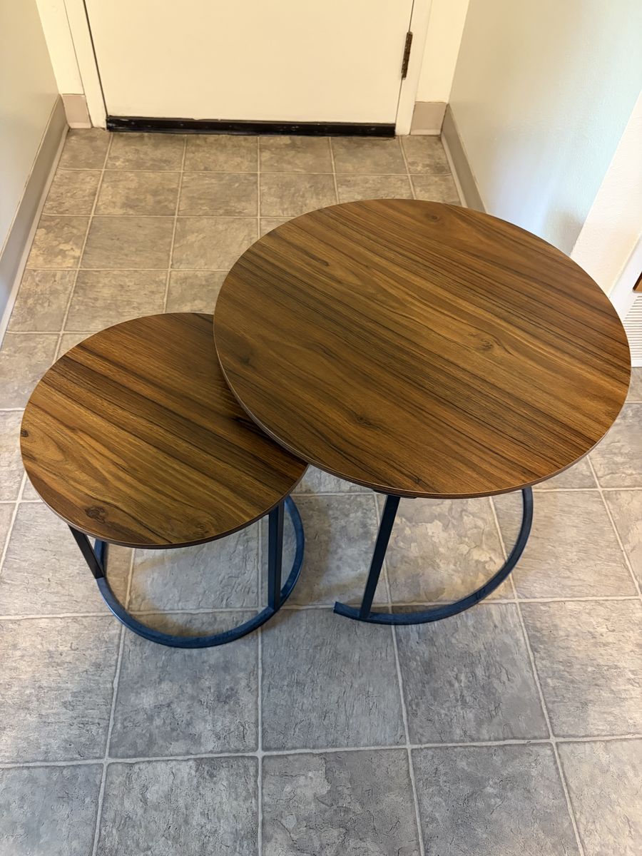 Round matching end table set