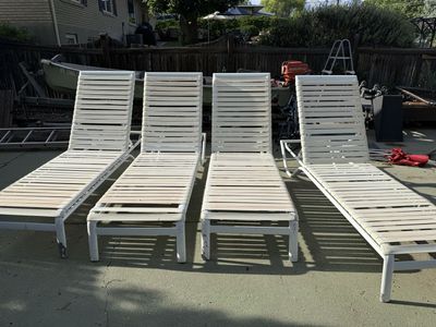 Pool lounge chairs