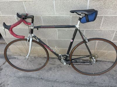 Specialized Allez Carbon Fiber Road Bicycle