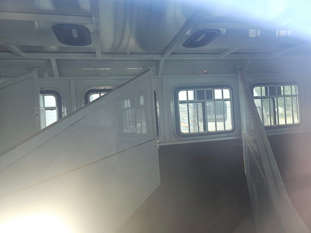 Main image 2