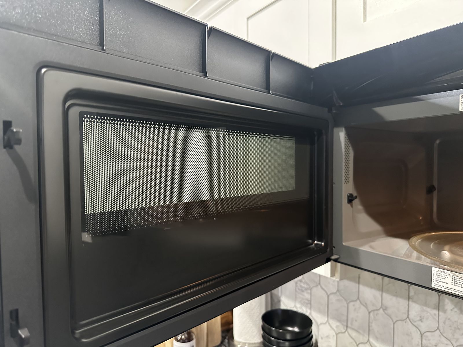 Main image 3