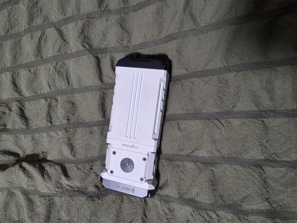 Wuben X1 12,000 lumen flashlight