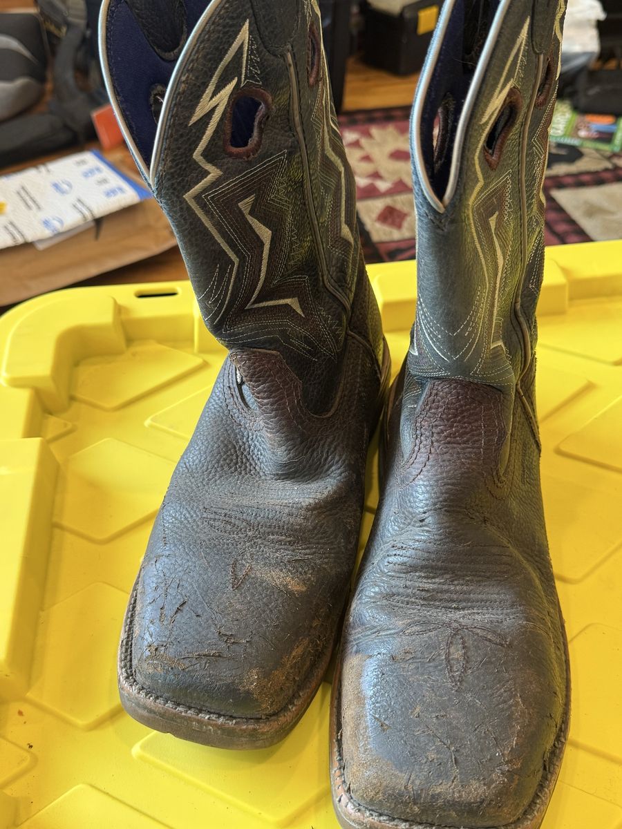 Ariat Men's Waterproof Work Western Boots Size 9 1/2 EE Square Toe Leather Composite Toe Black