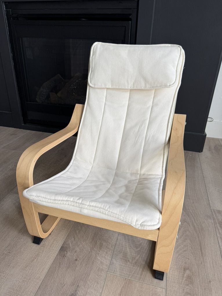 Kids Bentwood Lounge Chair – Like New