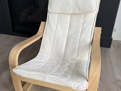 Kids Bentwood Lounge Chair – Like New