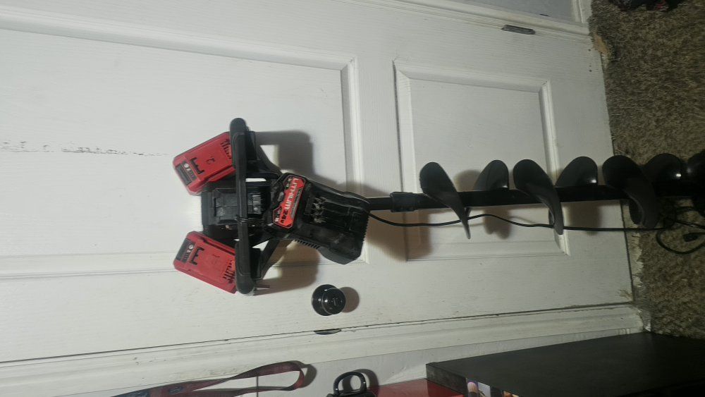 strikemaster 24V ice auger