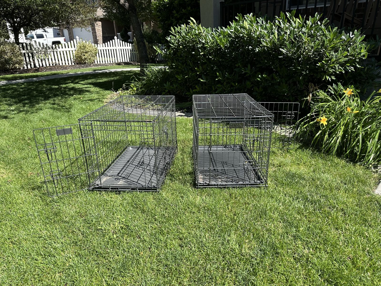 2 Medium heavy duty Petco Dog Crates for Sale
