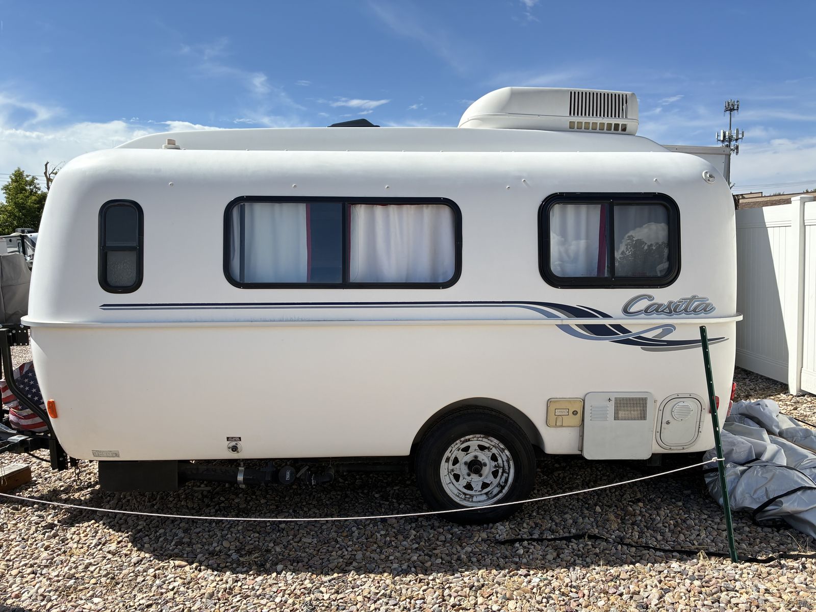 2010 Casita Spirit Deluxe 17 ft Travel Trailer Molded Fiberglass