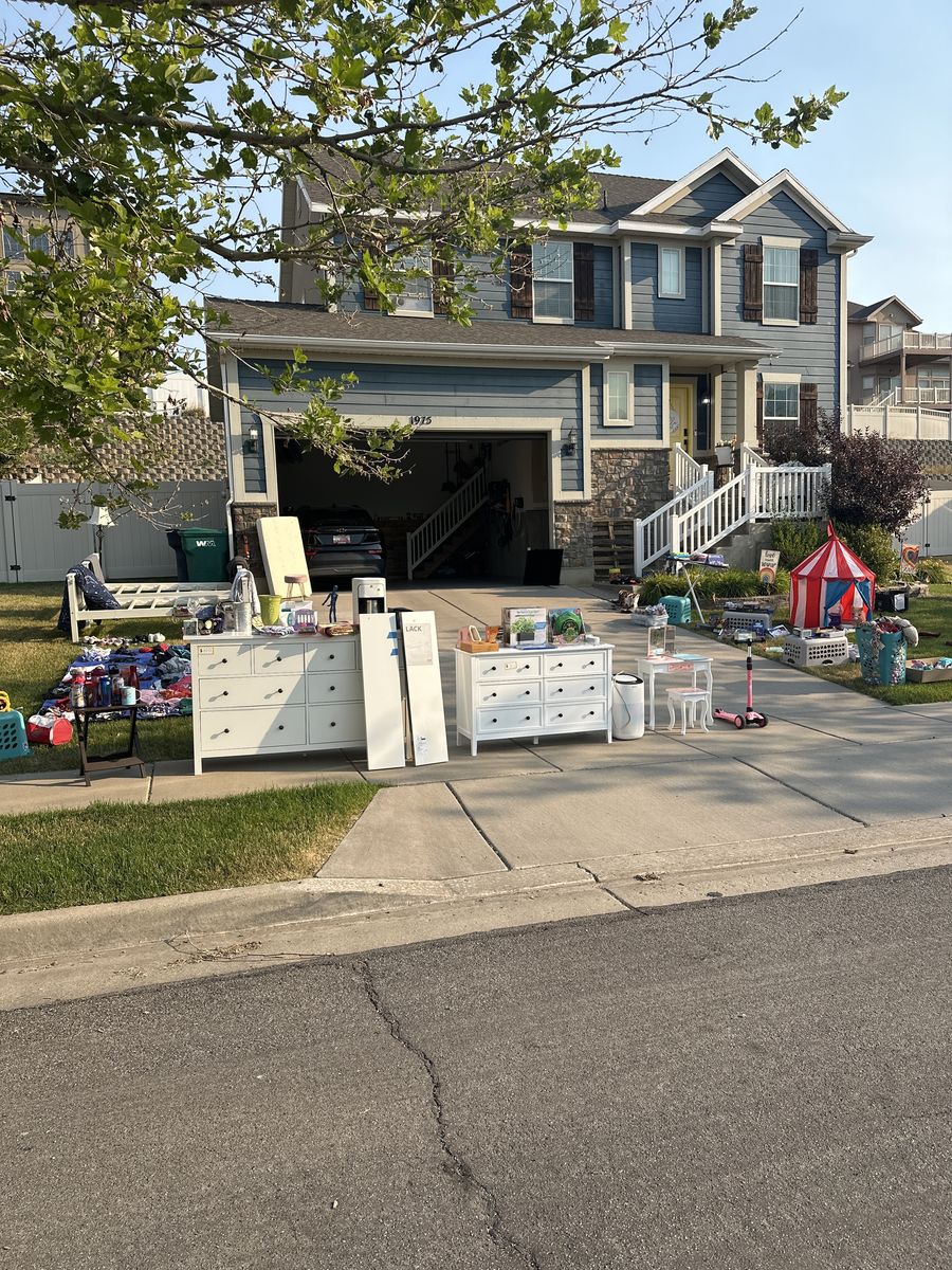 Garage Sale/Yard Sale