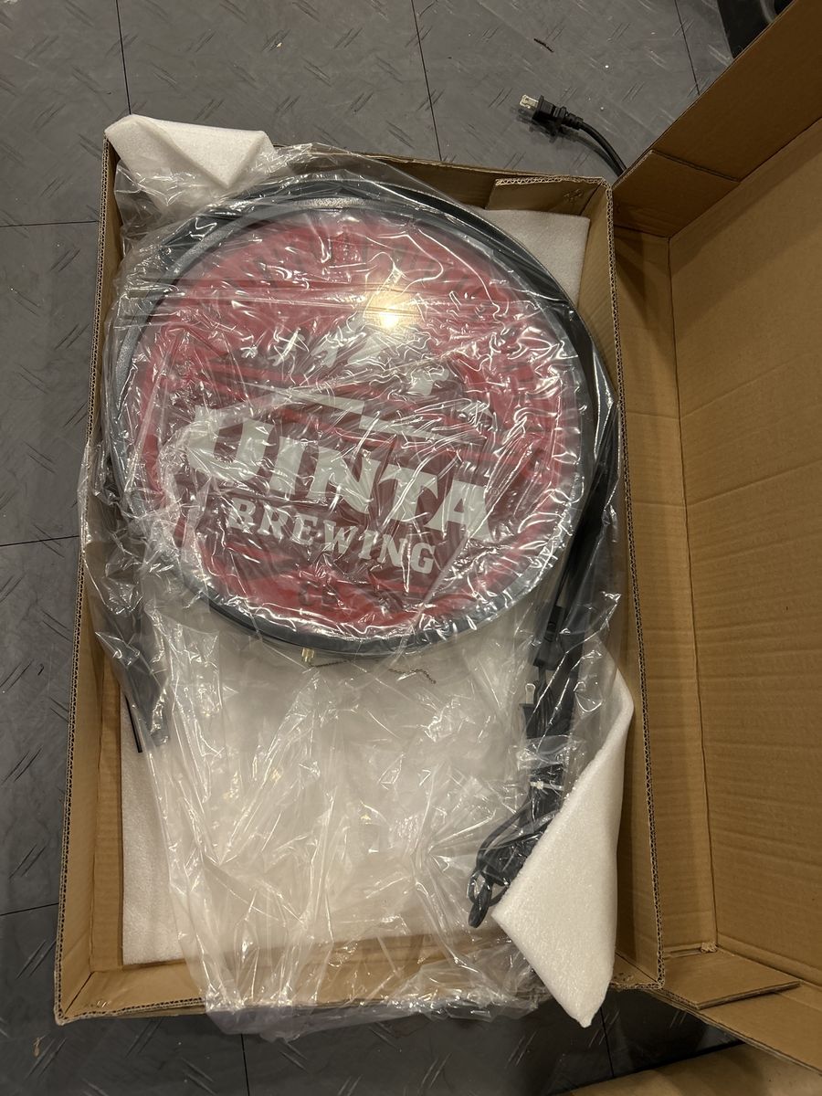 Uinta brewing wall mount light