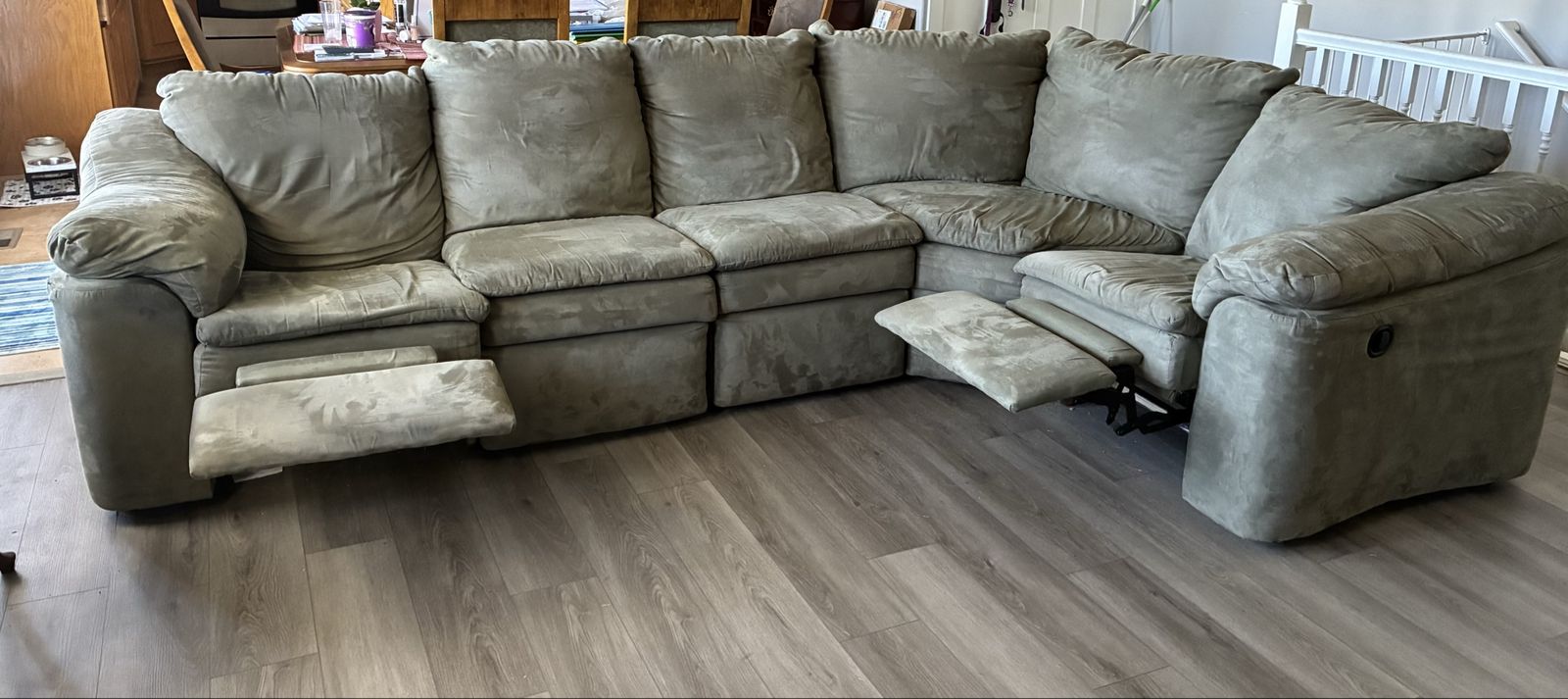 Large sofa with 2 recliners