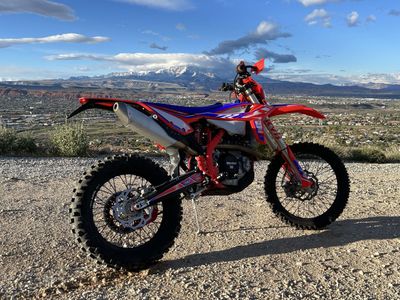 2022 Beta 430 rr race edition, street legal 665 miles, moose inserts 6,100 obo