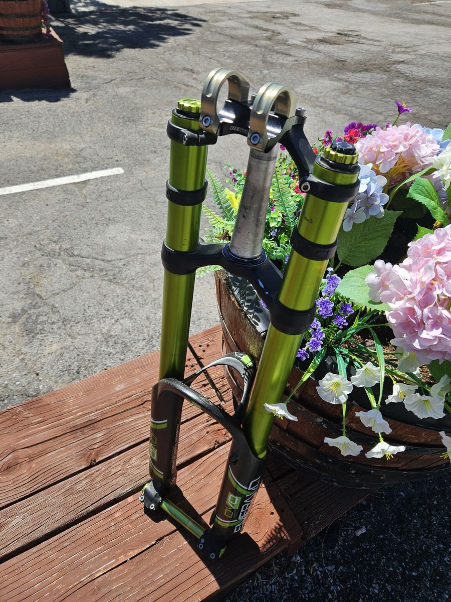 Emerald DVO fork 27.5