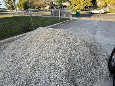 3yds. (approx) Gravel
