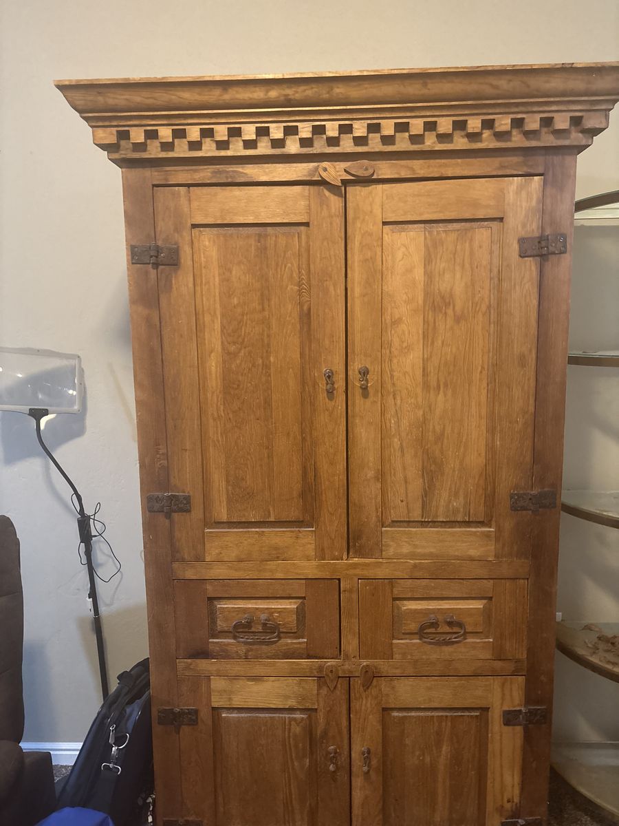 Solid wood hutch