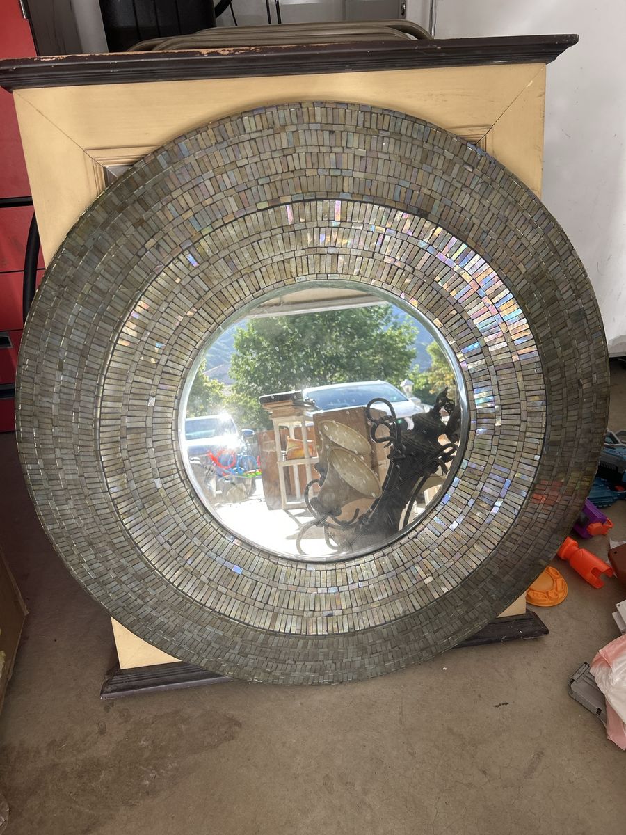 Mirror 