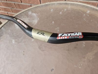 Renthal carbon lite 35 bars 40 rise