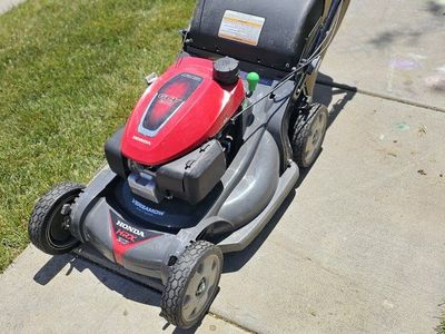 Honda HRX217 200cc Lawnmower