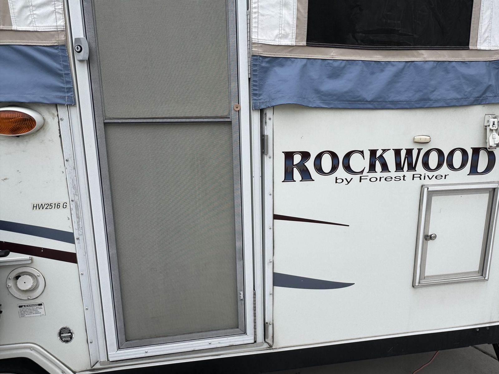 Rockwood by Forest River HW2516G Pop-Up Travel Trailer (Used)