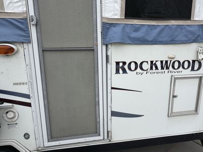 Rockwood by Forest River HW2516G Pop-Up Travel Trailer (Used)