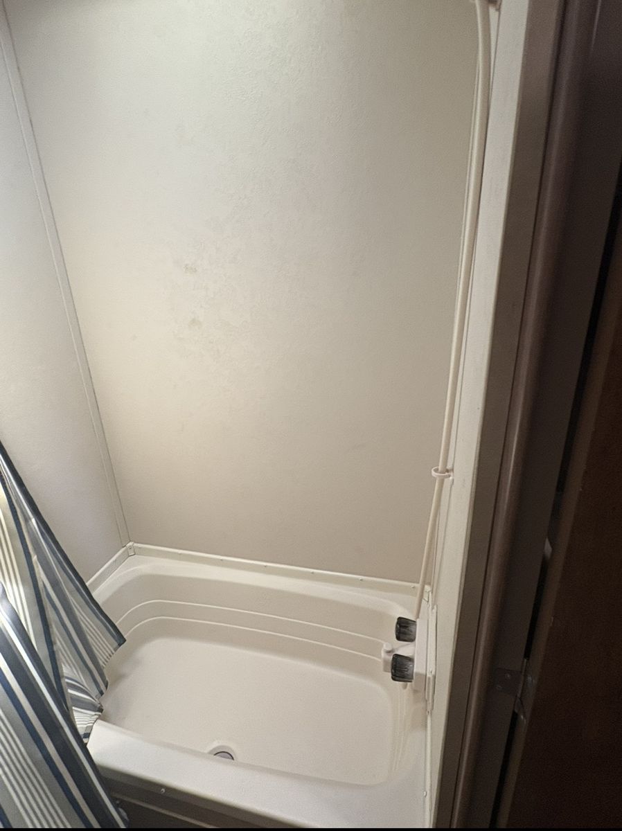 Main image 7
