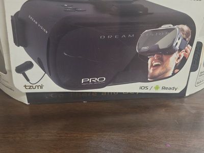 Dream Vision PRO VS-2 3D Virtual Reality Smartphone Headset with Built-in Mic & Earbuds (New)